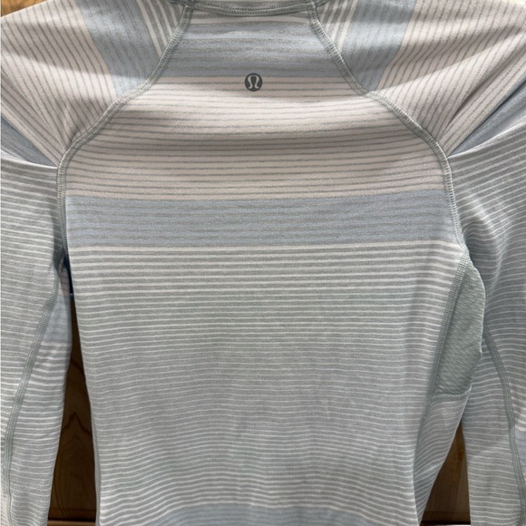 Lululemon Athletica Think Fast Long Sleeve Gray and White Striped Activewear - Picture 8 of 11